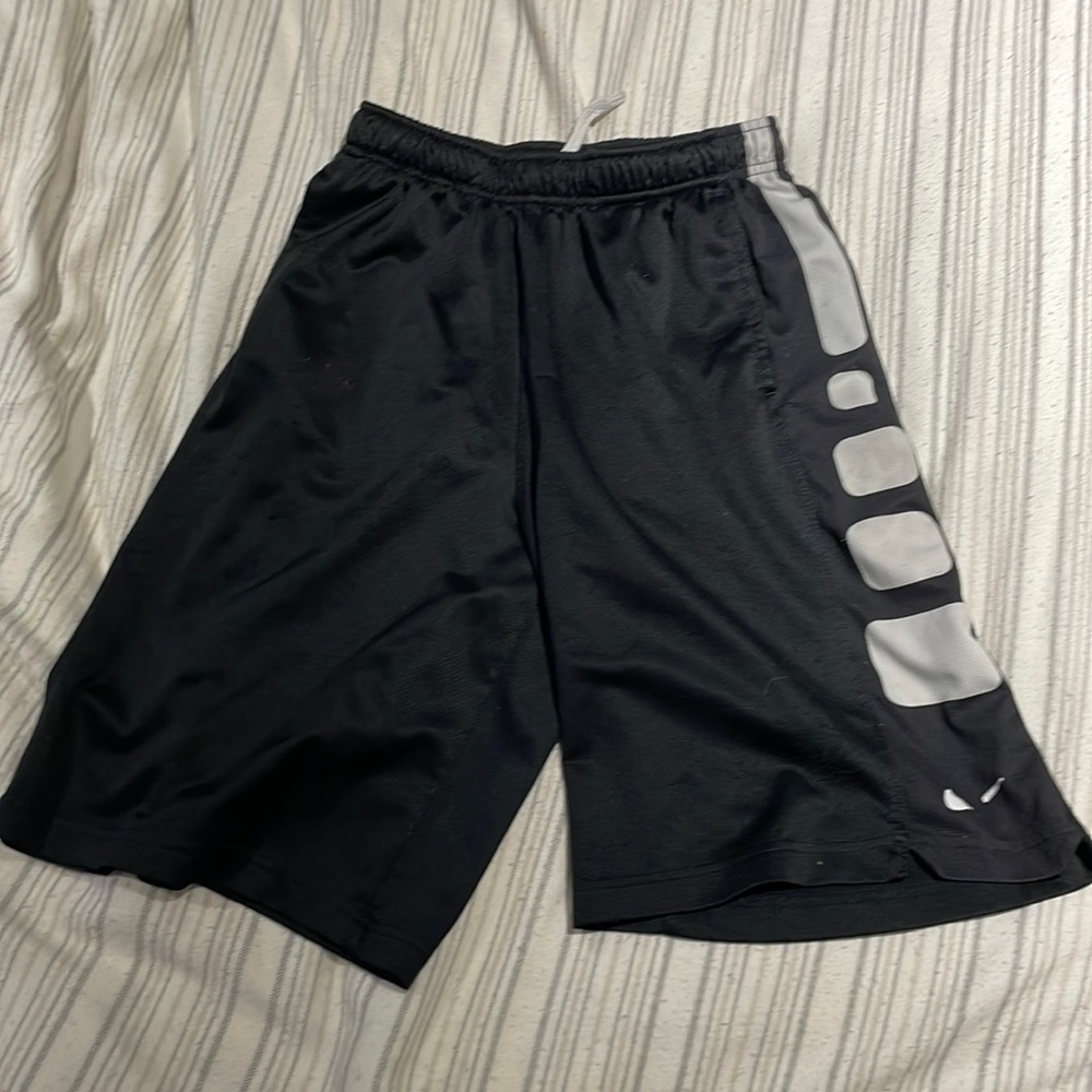 Black nike shorts size large